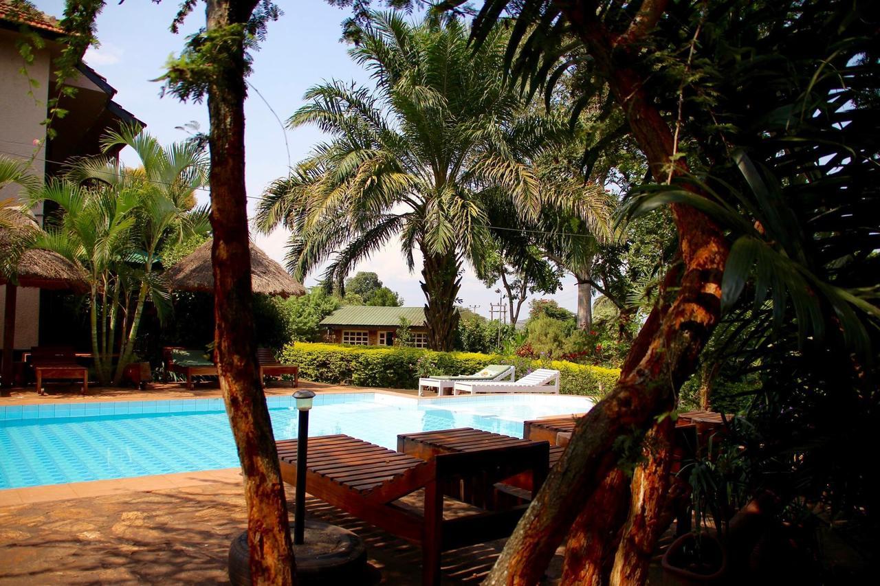 Surjios Guest House Jinja Esterno foto